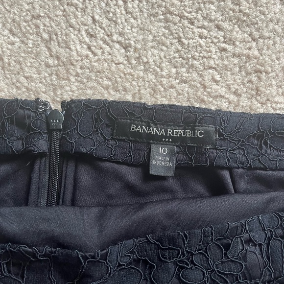 Lace skirt - Picture 3 of 3